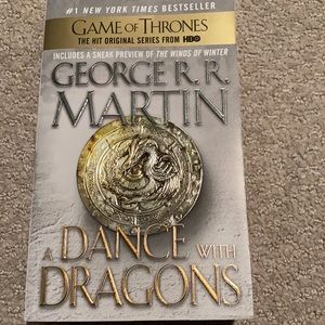 Game of thrones - a dance with dragons book